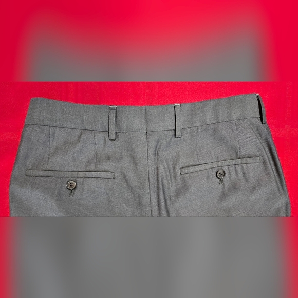 Hugo Boss Dress pants 30R - Picture 3 of 3
